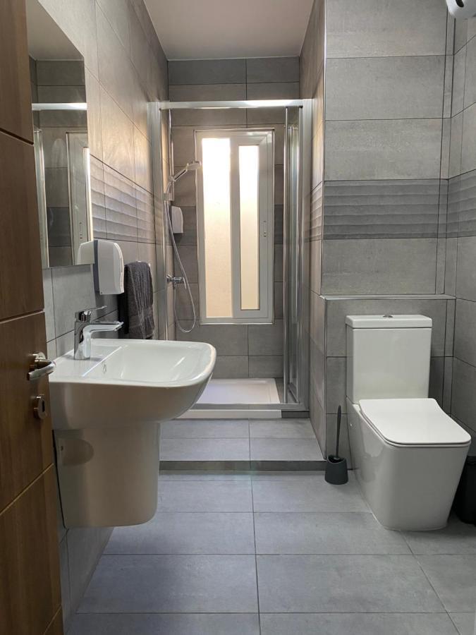 Seaside Apartment In Gzira Luaran gambar